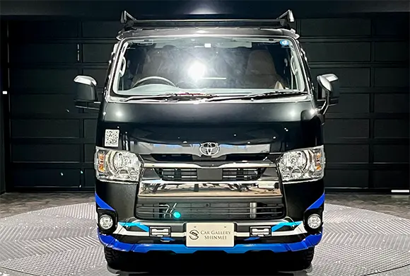 Hiace transporter Front